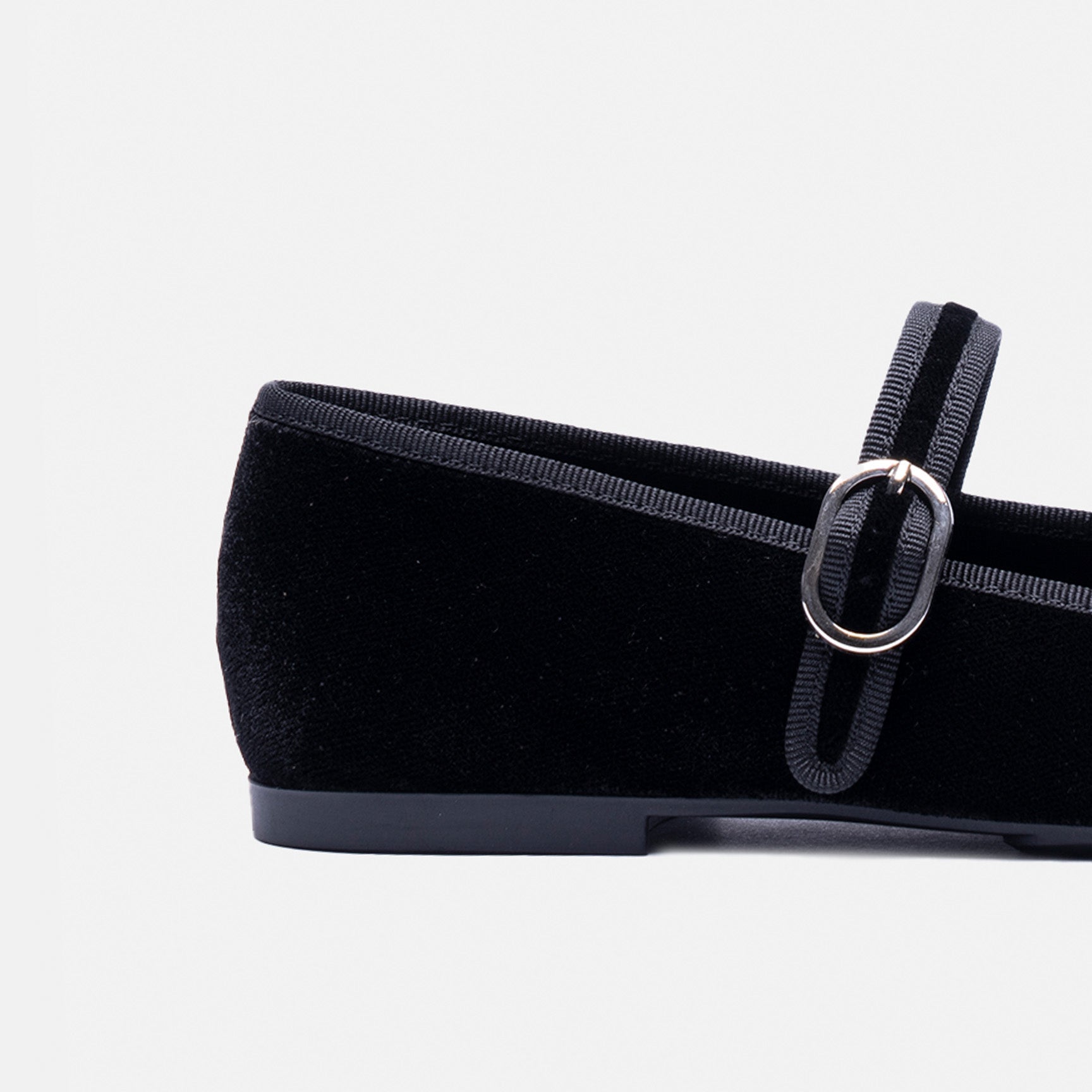 Bala Di Gala | Lia Black Ballerinas